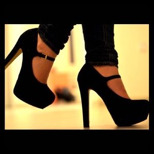 Mary Jane heels