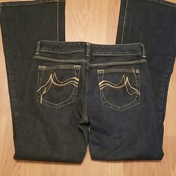 Jeans - Picture 2 of 2