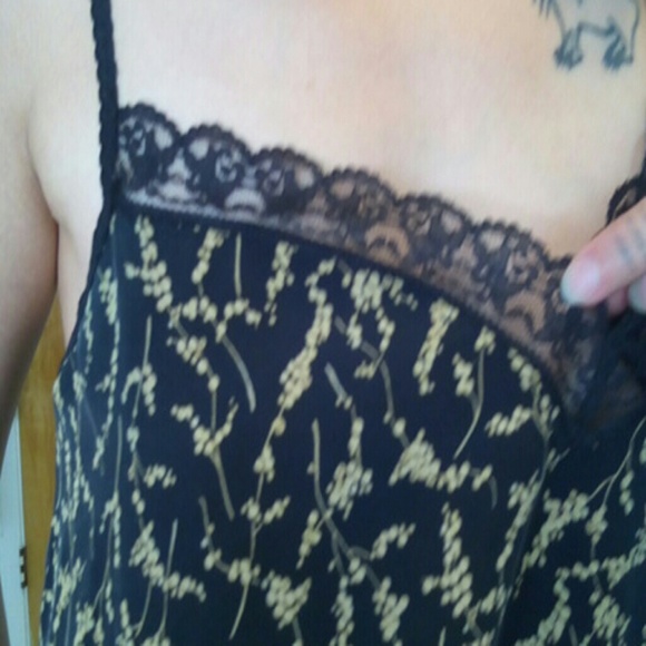 Black and cream peplum top - Picture 3 of 4