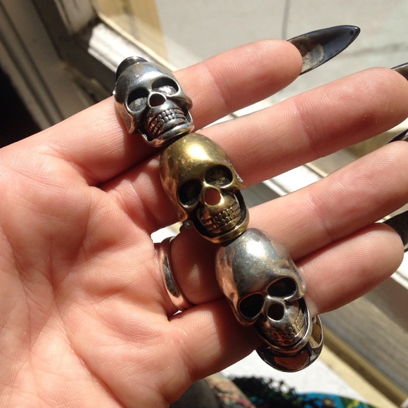 Skull bracelet
