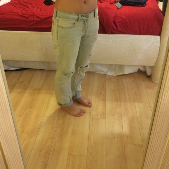 BDG distressed boyfriend jeans - Picture 1 of 3
