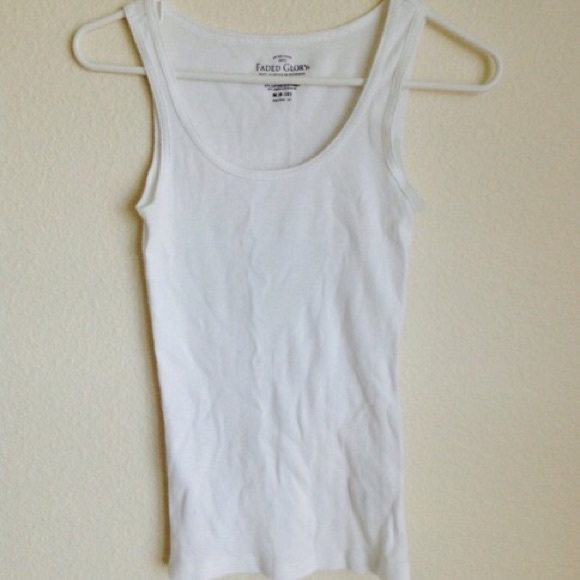 Free with bundle purchase! White tank top! ☀️