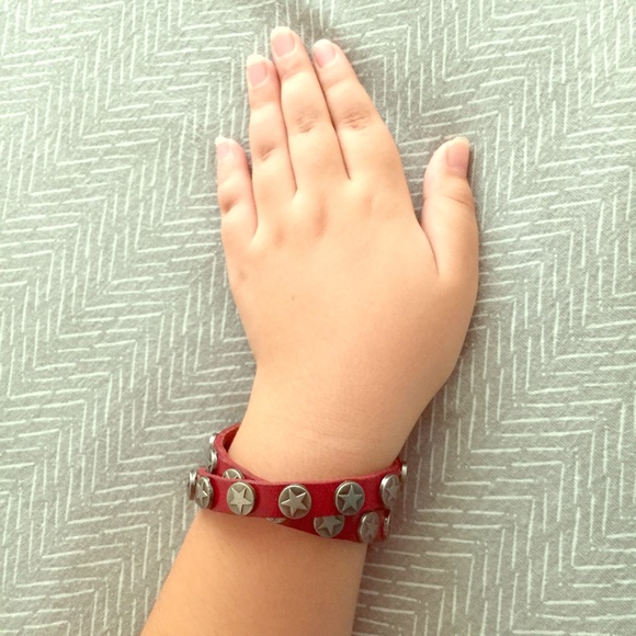 Bracelet