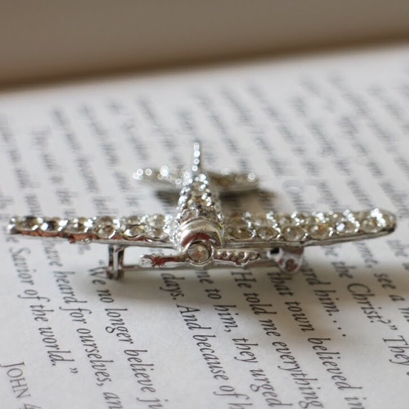 Sparkling airplane brooch pin