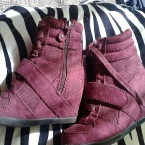 Shoe-Wegdes