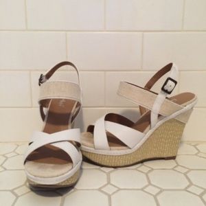 White wedges