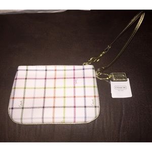 Brand New Authentic Coach Corner Zip Wristlet