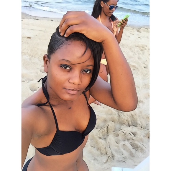 Meet your seller / buyer 😋 - Picture 2 of 4