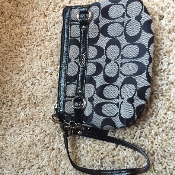 Black and grey wristlet