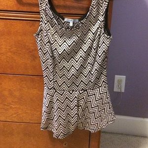 Really cute shirt never worn