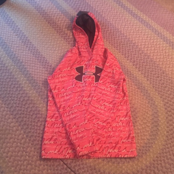 Under Armour sweatshirt