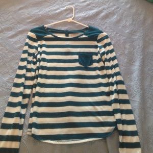 long-sleeved blue & white striped shirt