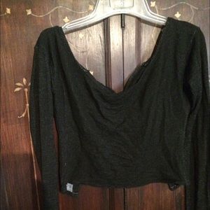 Brandy Melville long sleeve crop top