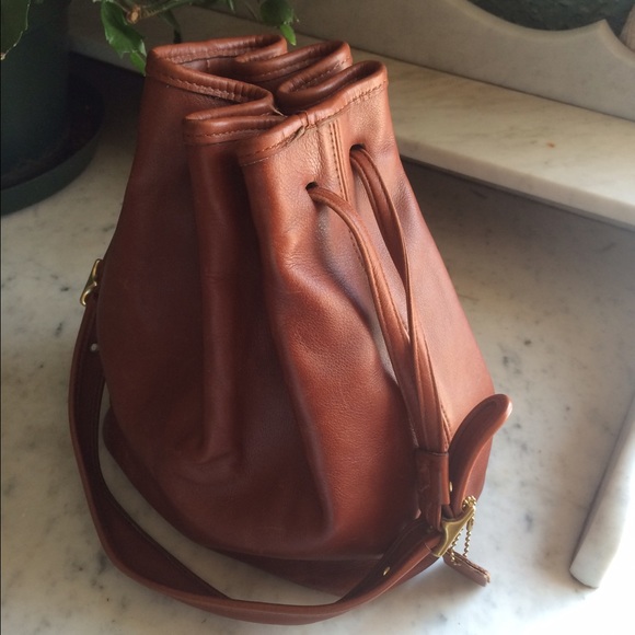 Coach Handbags - Fantastic Leather Coach satchel purse