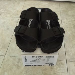 RARE! Black on black Birkenstocks!