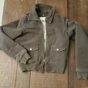 Closing 9/16 🚲A&F corduroy bomber jacket