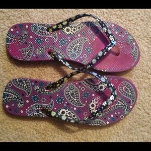 Purple paisley Vera Bradley flip flops