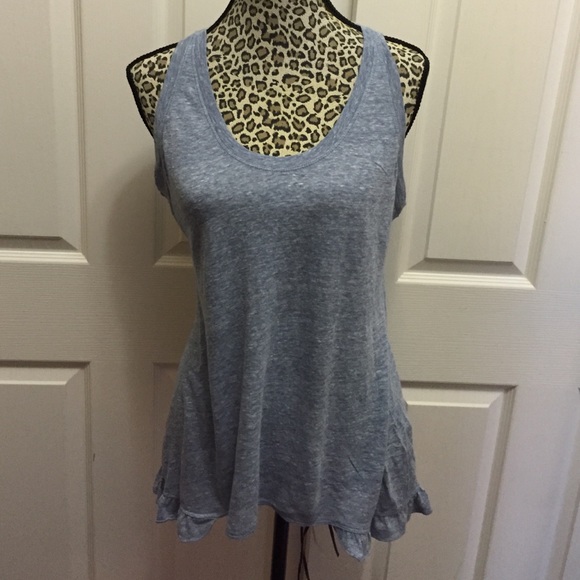Banana Republic tank w bottom ruffle on the back