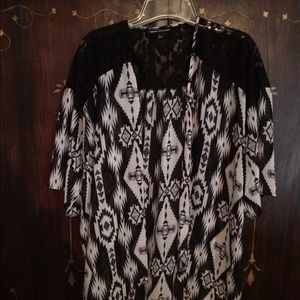 Black and white Aztec kimono