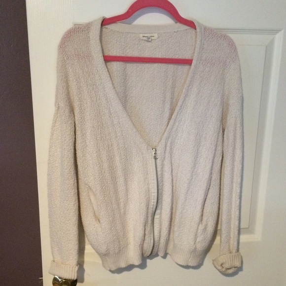 Urban outfitters beige xs sweater