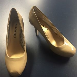 Madden Girl Nude Pumps