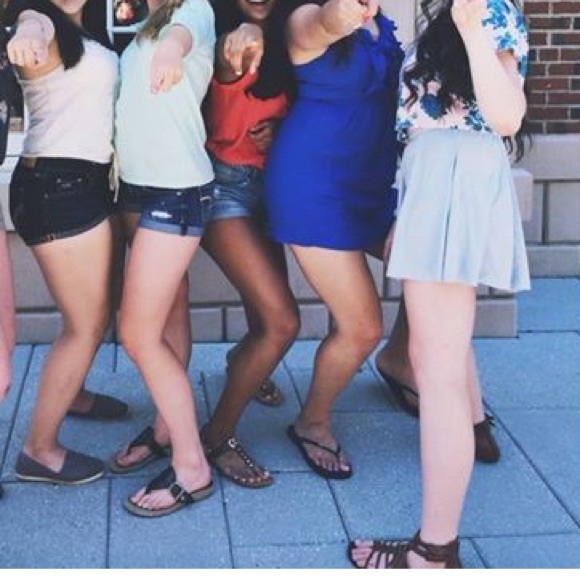 light blue brandy melville skirt - Picture 4 of 4