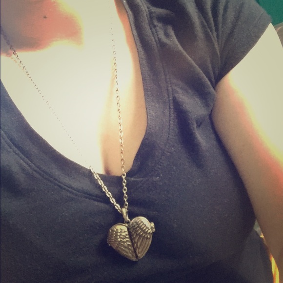 Locket necklace