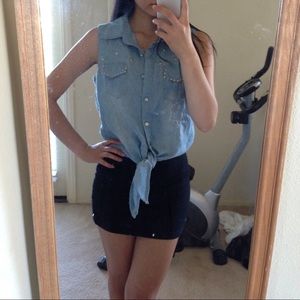 Light blue tie vest/top