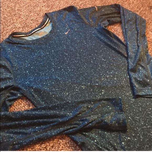 🚫Trading! @mrscody09🚫 Nike Dri Fit long sleeve
