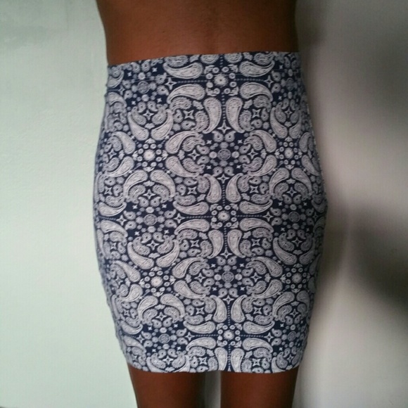 H&M Paisley Print Bodycon Skirt