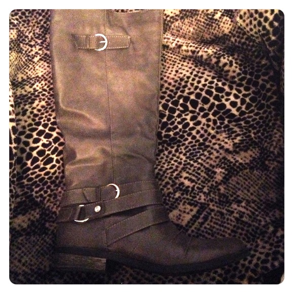 Gray boots!