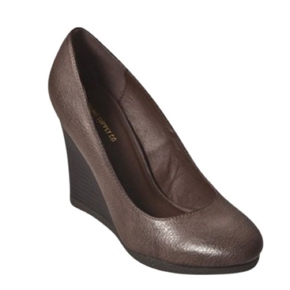 Mossimo Brown Leather Wegde Heels
