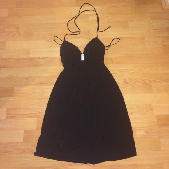 Eloquent black dress - Picture 3 of 5