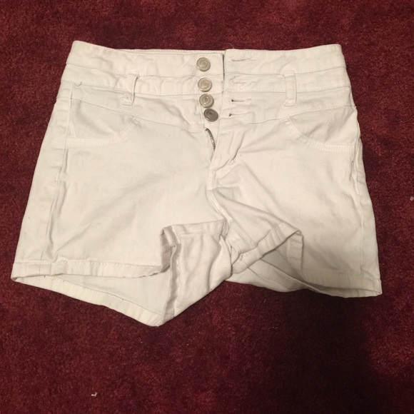White high waisted shorts