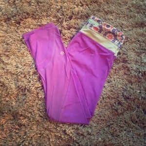 🎉HP🎉 Lululemon Run: Inspire Crop II