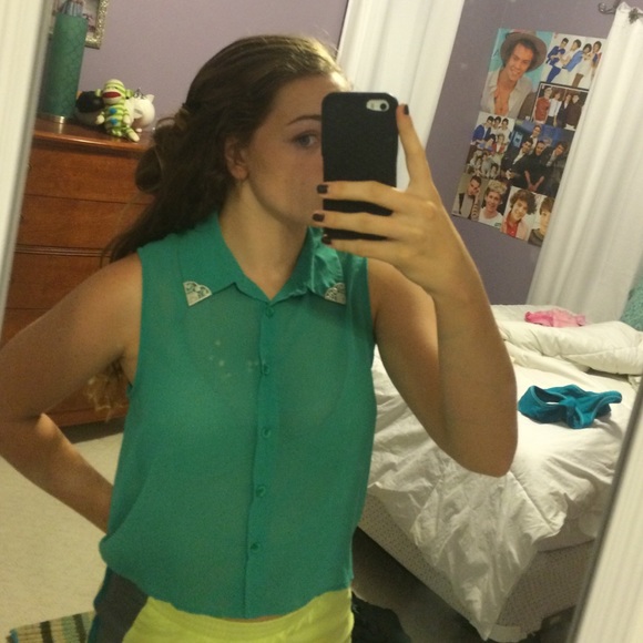 Cute blouse:)