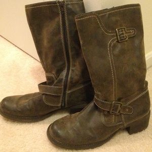 Tonie brown distressed boots