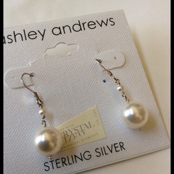 Ashley Andrews pearl sterling silver earrings - Picture 3 of 3