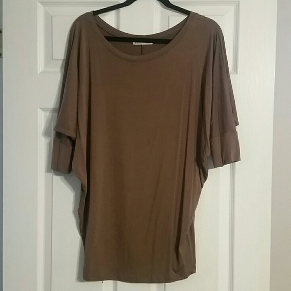 1/4 sleeve top