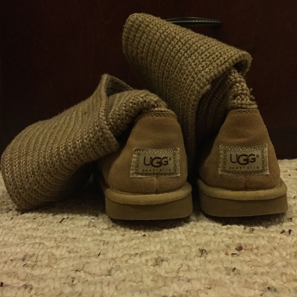 Tan knit UGGs