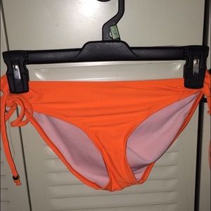 Bathing suit top and bottom