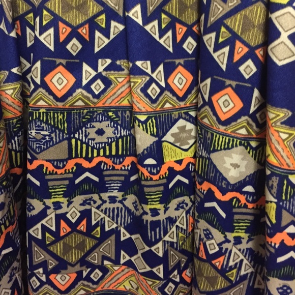 Abstract print dress - Picture 2 of 3