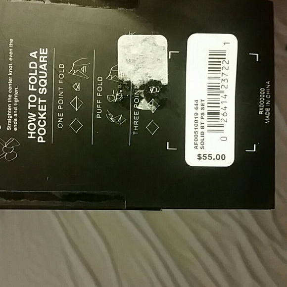 Alfani bow tie and pocket square - Picture 2 of 2