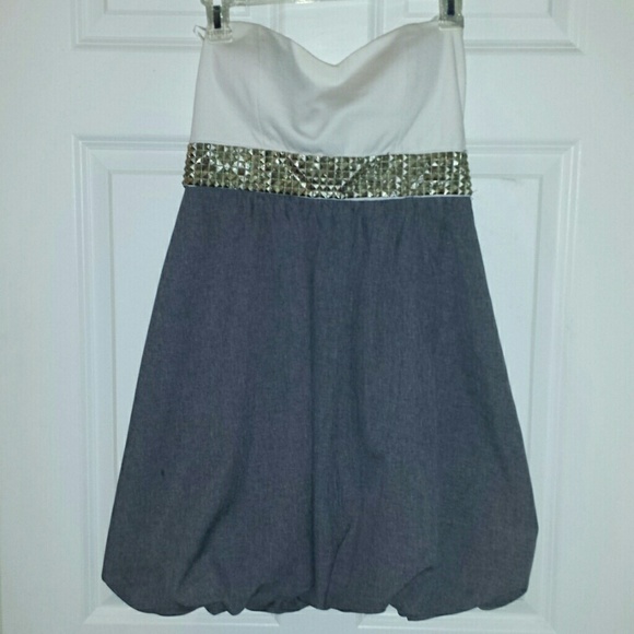 Dress - Picture 2 of 2