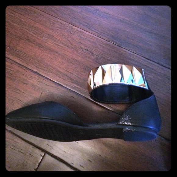 Black flats
