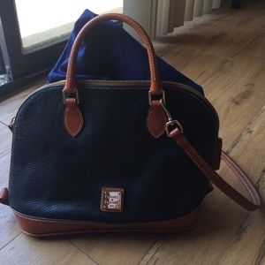 Sale🎉Dooney & Bourke bag🎉🎉