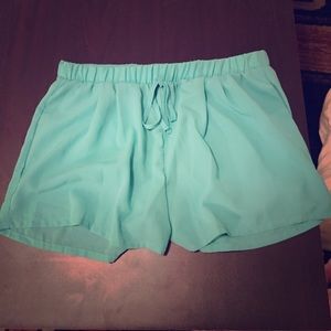 Forever21 mint green shorts with pockets