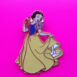 Disney Snow White pin 🌟