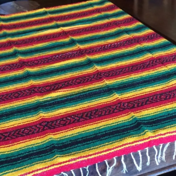‼️Last one‼️ Mexican Falsa Blanket - Picture 3 of 4