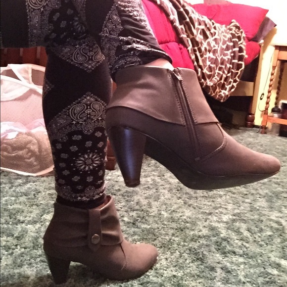 Sold! Mudd Charcoal Grey Ankle Booties - Picture 4 of 4